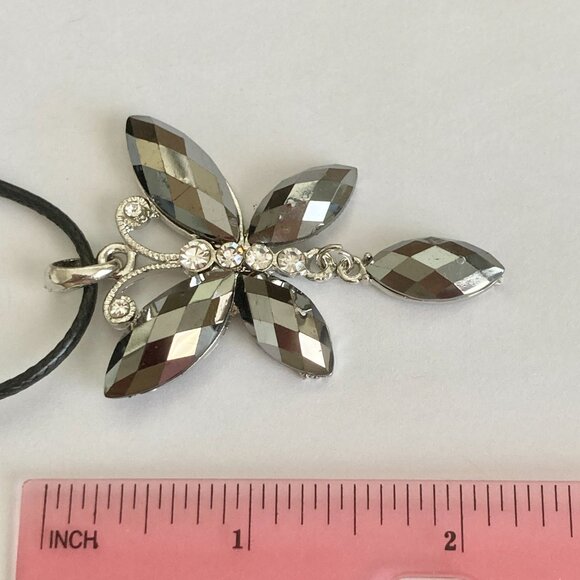 Vintage Black Acrylic Butterfly Necklace Pendant Silver Plated Jeweled Cut 18" - Picture 7 of 7